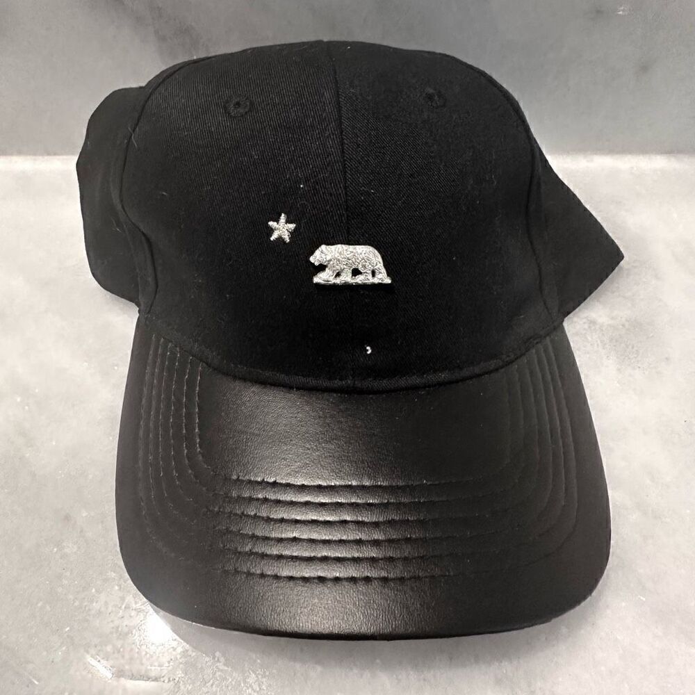Carbon Elements Faux Leather Brim Bear Adjustable Strapback Hat Black OS